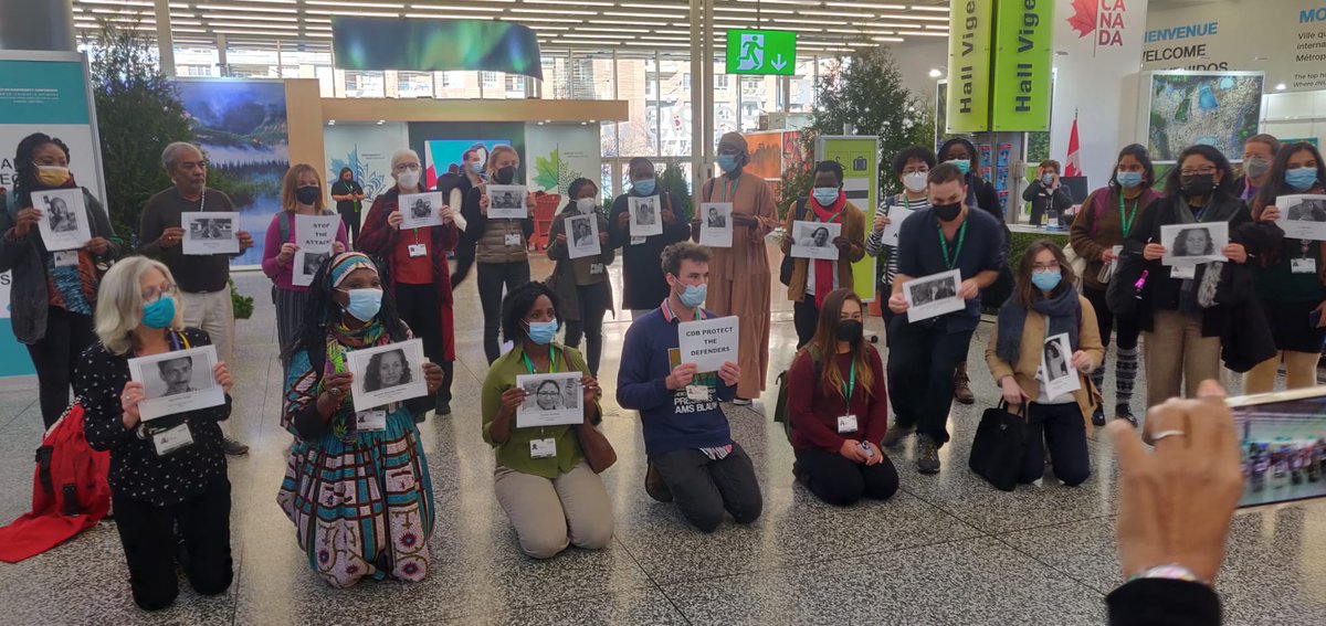 Last week our team arrived in Montréal for #COP15 to call for a #naturepositive economic model that puts wellbeing & resilience first. Amidst decision-makers, experts & activists, a giant Jenga tower highlights the fragility of our natural world 👀👇 @cisl_nature