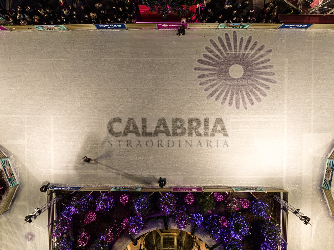 A Milano c’è Senstation On Ice, il più grande percorso ghiacciato della Lombardia, Regione Calabria in veste di main sponsor 
Leggi la notizia bit.ly/3HpUkvr

#senstationonice #milano #stazionecentrale #calabria #pistadighiaccio #turismo #aadventertainment <a href="/inLOMBARDIA/">inLOMBARDIA</a>