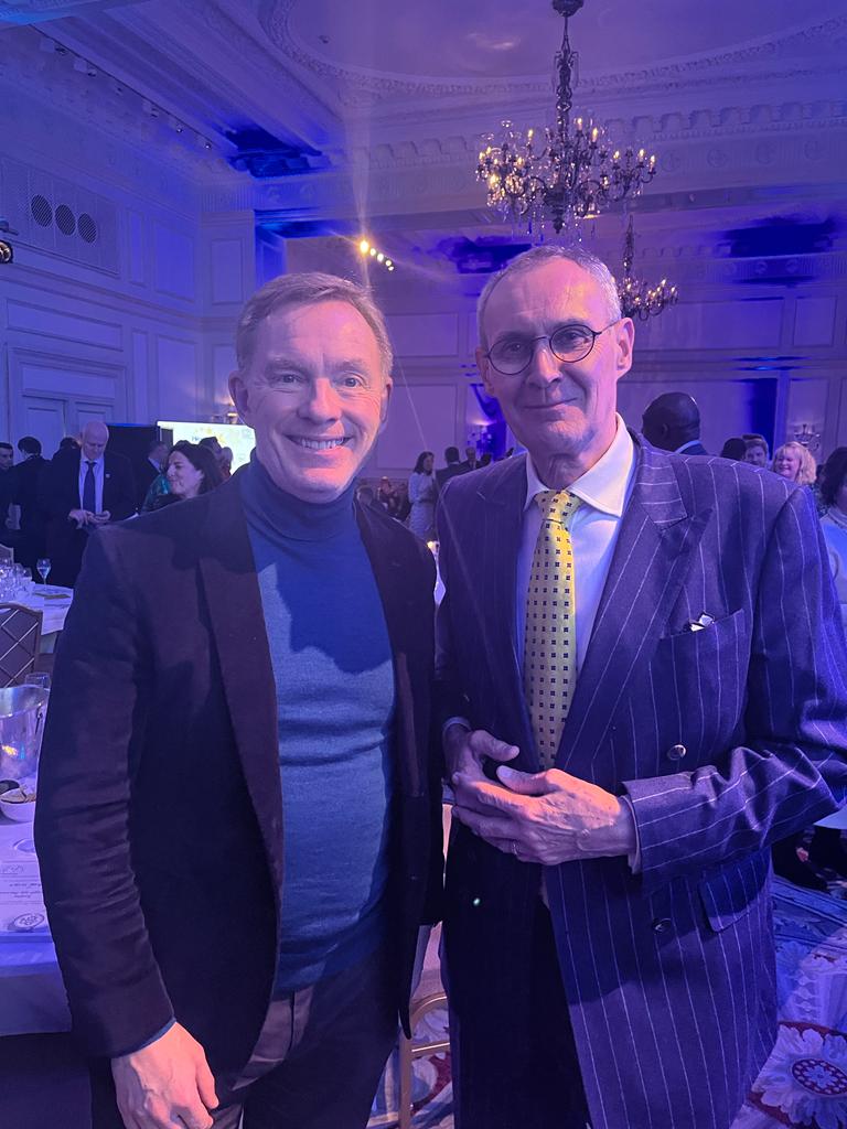 ABIL (@abilforum) on Twitter photo Tony Hart (Chair of ABIL) meeting with Chris Bryant <a href="/RhonddaBryant/">Chris Bryant</a> at <a href="/HeadwayUK/">Headway - the brain injury association</a> awards, and thanking him for his tireless work for brain injury. ukabif.org.uk/page/CampaignA… Tony Hart (Chair of ABIL) meeting with Chris Bryant <a href="/RhonddaBryant/">Chris Bryant</a> at <a href="/HeadwayUK/">Headway - the brain injury association</a> awards, and thanking him for his tireless work for brain injury. ukabif.org.uk/page/CampaignA…