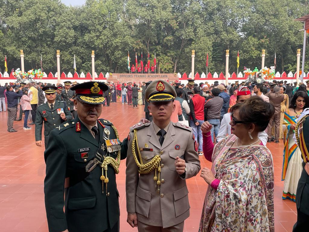 artrac_ia's tweet photo. "A step towards cementing relationship with friendly foreign countries"

Imbibing rudiments of Indian Culture &amp; military ethos, 08 #GentlemanCadets from #Bhutan #Vietnam #Srilanka commissioned into their respective National Armies from hallowed portals of #OTAGaya

#ARTRAC
@adgpi https://t.co/ffV3ohVJ1h