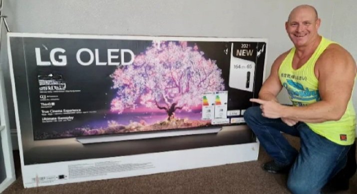 TheTechGiant tweet media