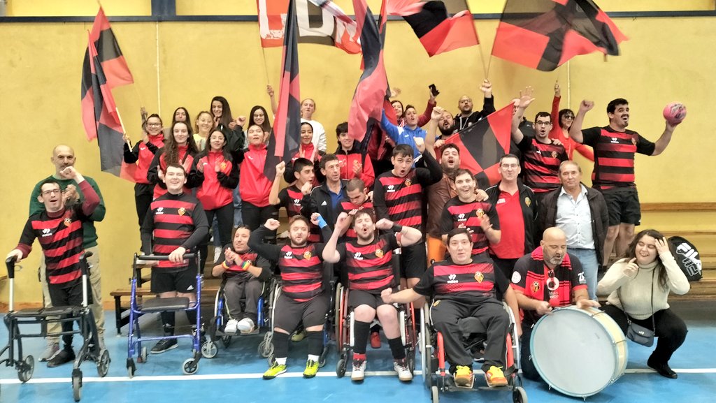 CiudadDeMurcia's tweet photo. Campeones #Fedemips
ADAPTADO | ❤️🖤⚽♿
Nuestro CAP Ciudad de Murcia Adaptado se ha proclamado esta mañana campeón de la Liga FEDEMIPS 🏆🥳
¡Vamosssss! ❤️🖤
❤️🖤⚽ #FútbolPopular https://t.co/HVqmdKtK05