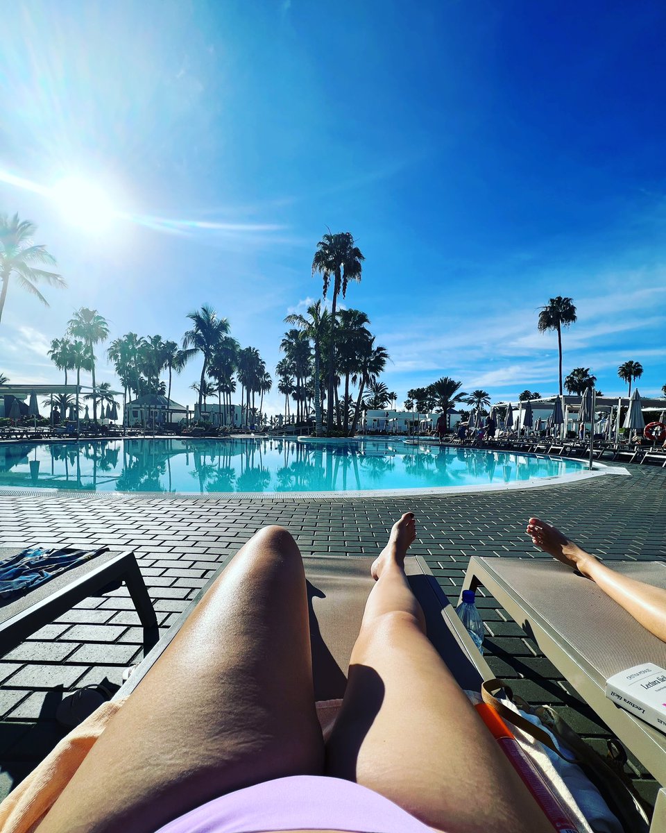 RebecaCarra's tweet photo. Pues ya estaría! 🥳🥳☀️☀️#canarias🫶🏼 https://t.co/G97RIAjz0w
