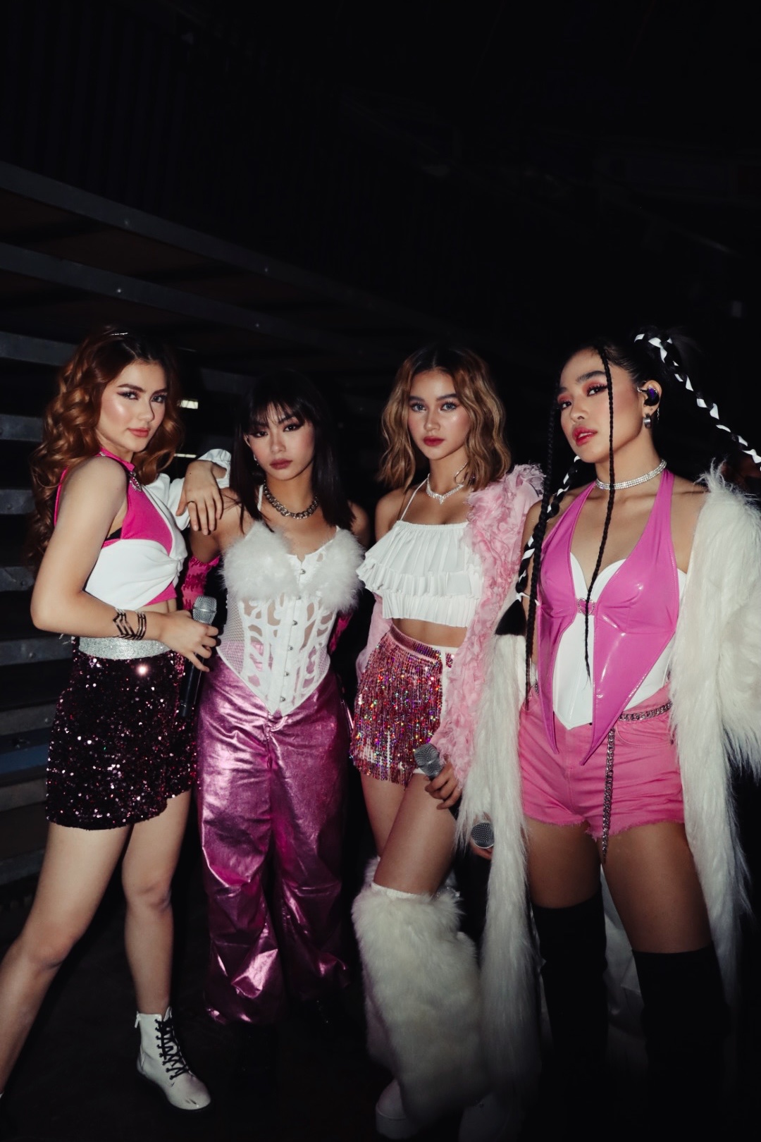 FjnLEMlUoAEcOOa?format=jpg&name=large