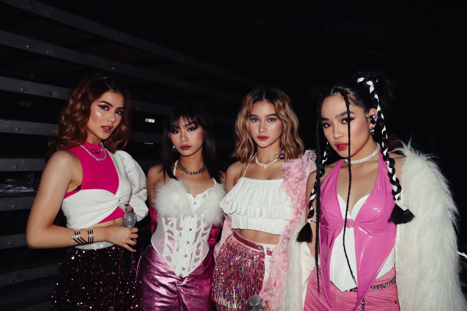 FjnLEMnVQAACctM?format=jpg&name=large