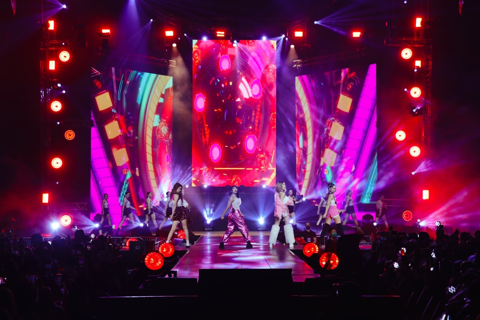 FjnLdWkVQAAxyxX?format=jpg&name=large