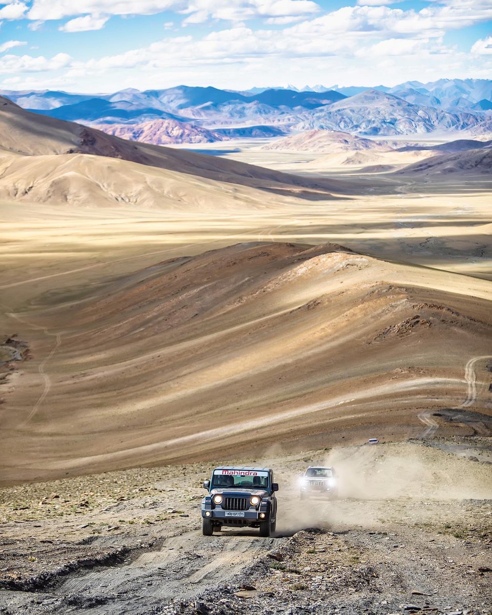 Mahindra_Thar's tweet photo. The Raid Of Your Dreams! Read about the true spirit of off-roading culture this holiday season and enthrall your imagination with our latest issue of #Engage4x4
@SirishChandran
#magazine #engage #newissue #read #mahindrathar #ScorpioN #XUV700 https://t.co/KI7NNQLuen