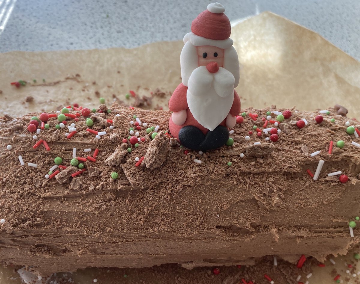 Some of the Yule logs produced by Y9 🎅🏼🎄⭐️