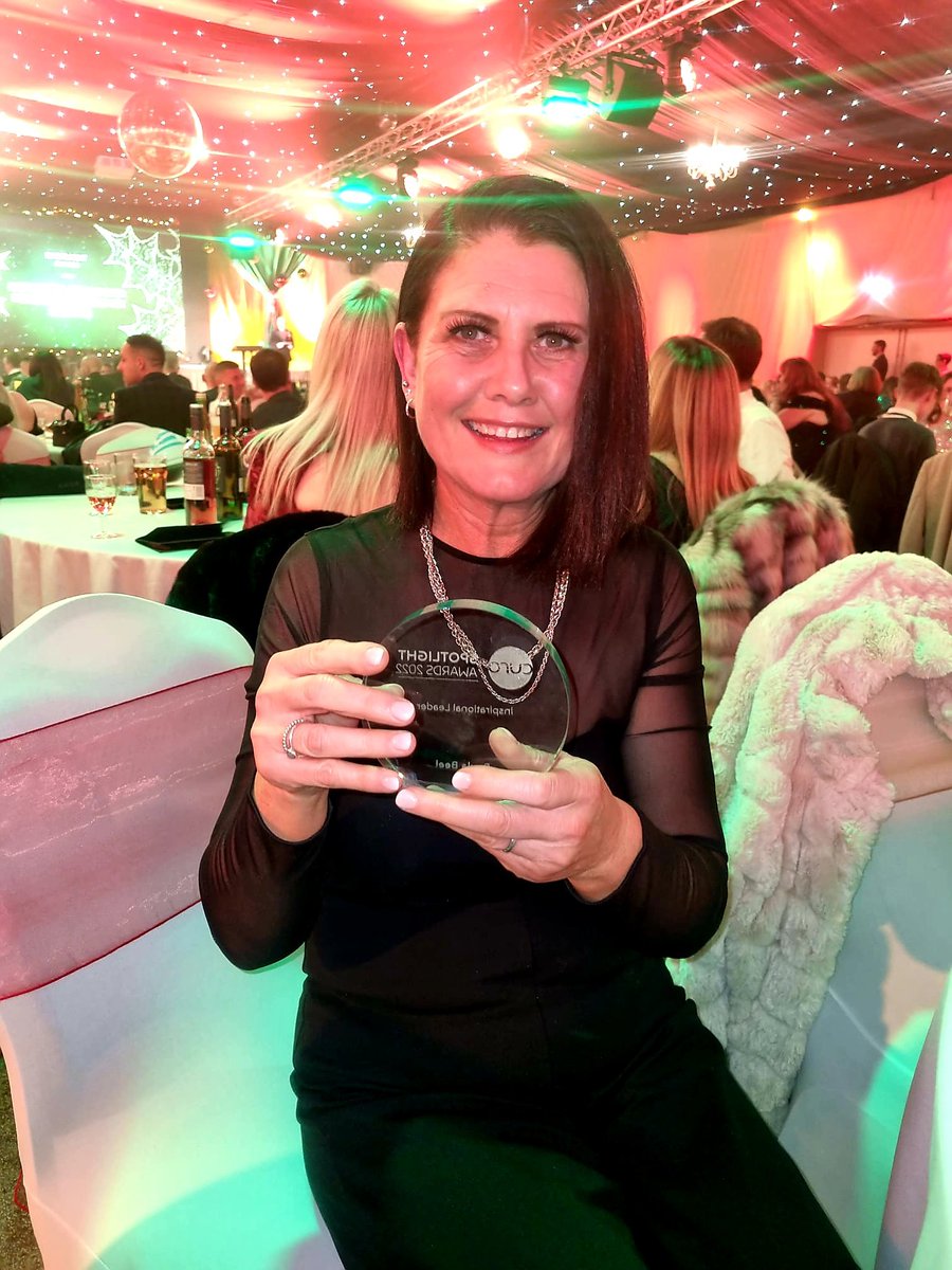lhowellscuro's tweet photo. Curo #Inspirationalleader of the year congratulations @paula_beely such a worthy winner ❤
🏆🥂🍾🥳 #teamcuro #homesforgood #leadershipmatters https://t.co/JEXqc7xfzr
