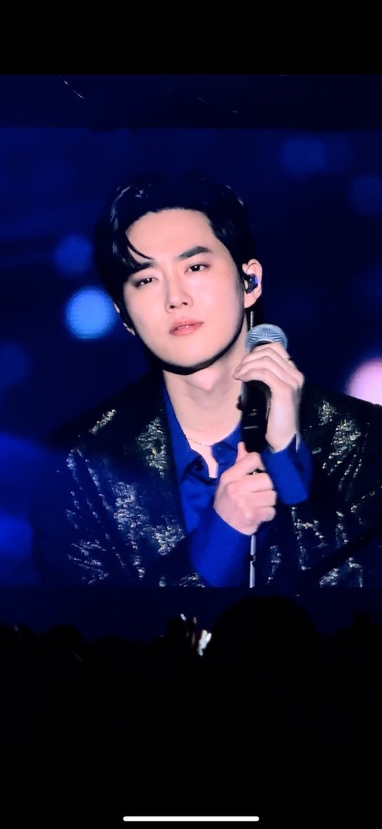 F0RJUNMYE0N's tweet photo. he is so pretty and handsome and perfect and he should be my husband https://t.co/bSanpCGXOS