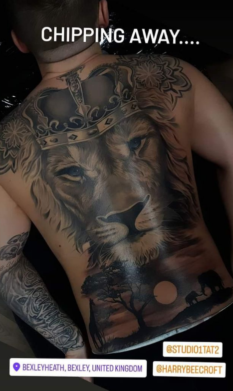 🦁LION KING 🦁
By @startattooist 
#RT #Tattoo #Tattoos #TattooArtist #Ink #LondonTattooArtist #LionTattoo #Lion #LionKing #Elephant #Africa #Animal #AnimalTattoo #BackTattoo #BackPiece #EmpireInks #LondonTattoo #Studio1TattooShop #Bexleyheath #Bexley #London #SouthLondon #Kent