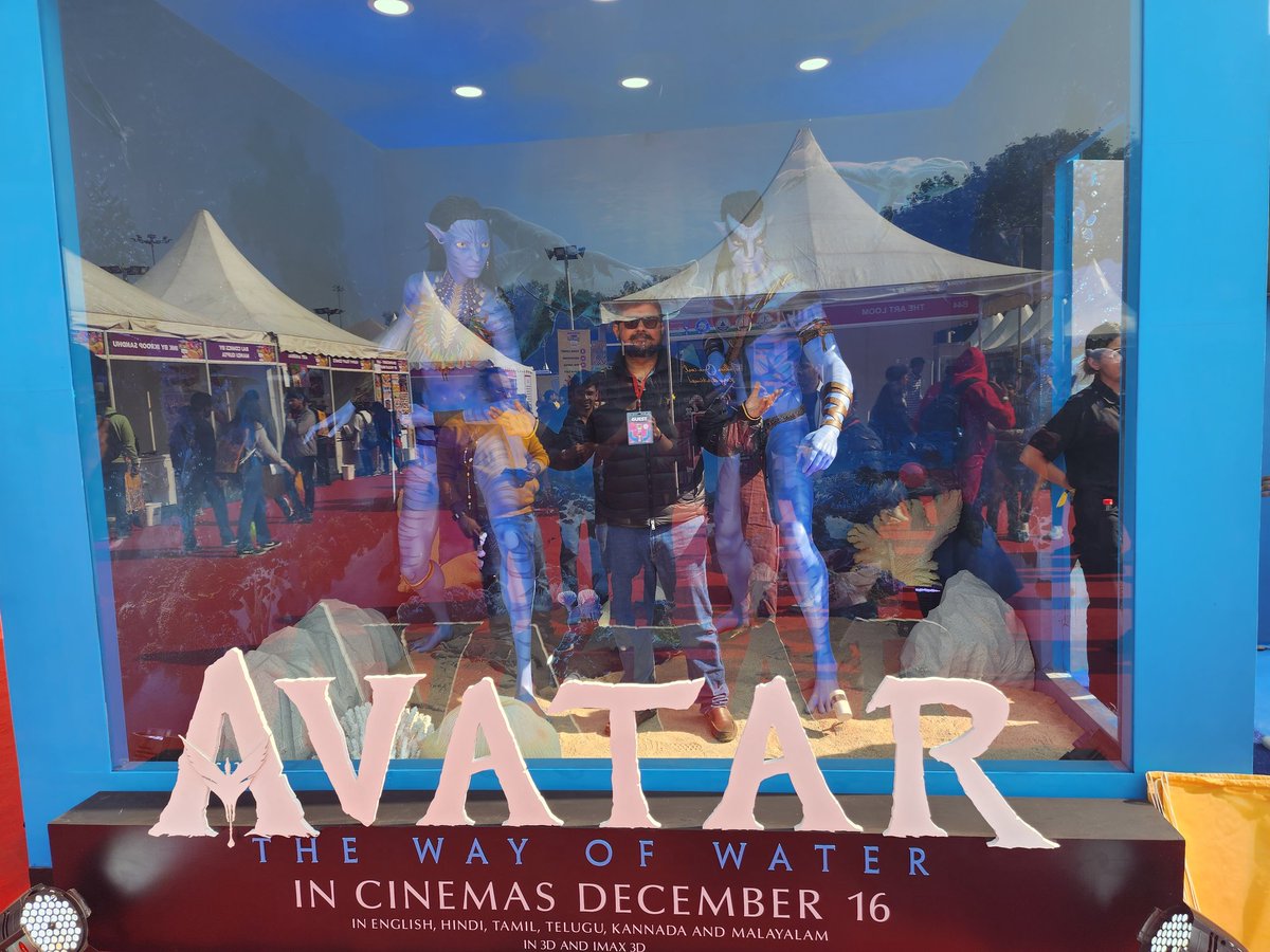 VishekC's tweet photo. Visited @ComicConIndia #Delhi..what an absolute amazing event..loved it..besides all the regulars found my fan boy moment at @rajcomics ..bought cool merchandise...if in Delhi..do check out @ComicConIndia #AvatarTheWayOfWater #Nagraj #SuperCommandoDhruv https://t.co/eMCZWyr2Dz