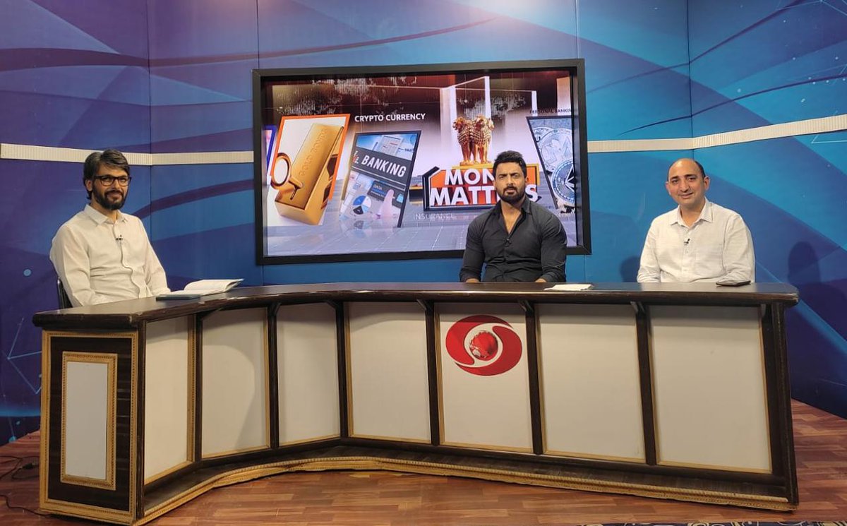 Watch our new series "Money Matters" today at 7:30pm. We will be discussing on  
"Insurance - Risk Cover and Investment". Our panlist are
<a href="/EjazAyoub13/">Ejaz Ayoub</a> Economic Analyst and  Syed <a href="/InamulHaq/">انعام الحق INAM UL HAQ</a> Senior Journalist. Moderating the show wil be  <a href="/AkhtarMMalik_/">Malik Akhtar</a> .