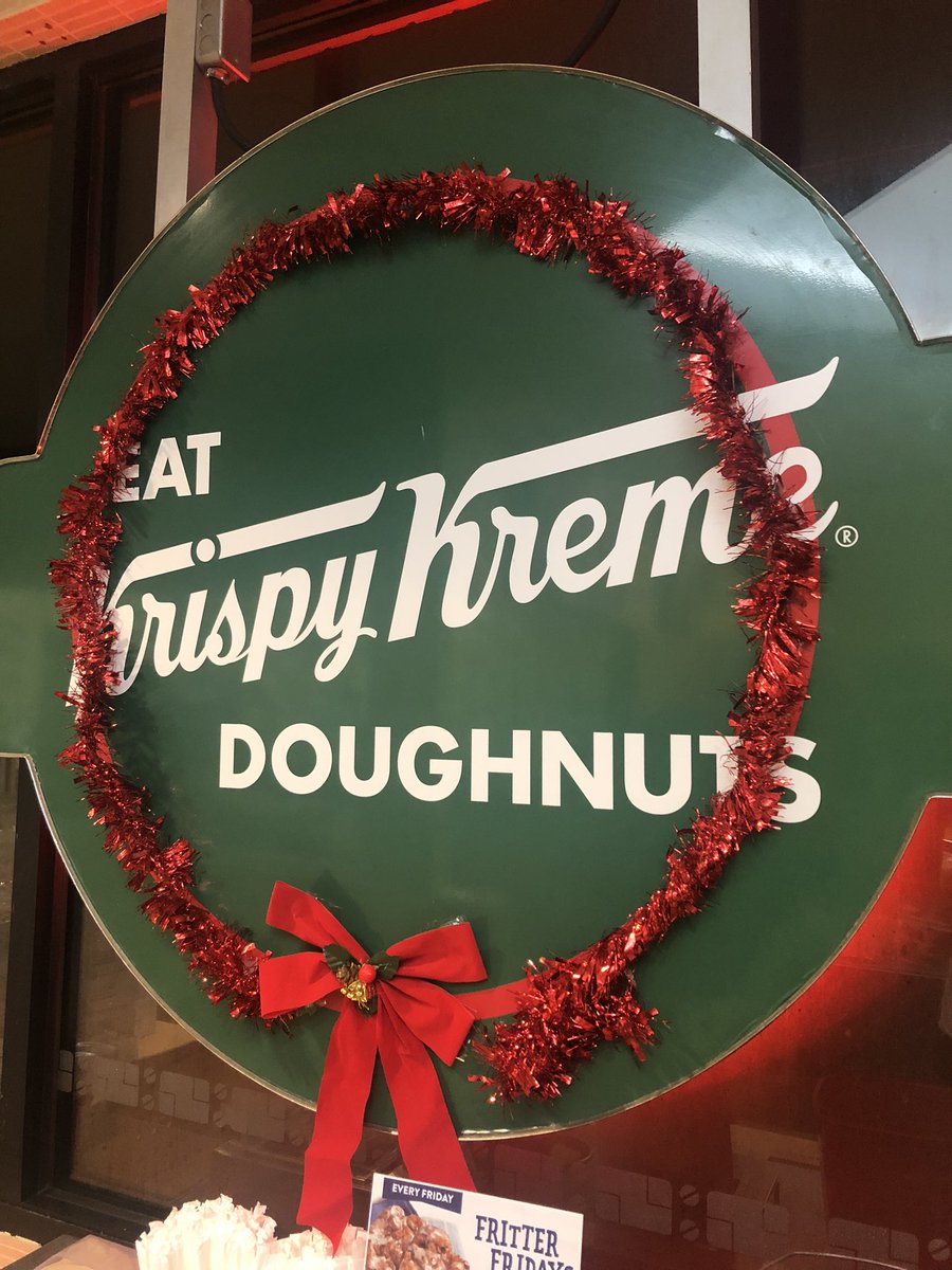 rhhsDRAMACLUB's tweet photo. Get your DONUT 🍩 fix!  If you didn’t pre-order your dozen freshly made glazed donuts, we have extra. We’ll be in front of Rio Hondo HS TODAY 12/10.  Thank you for helping the RHHS Drama Club!! 🫶🏼@RHHS_Champs @angeldust_gwen @cats_rh @ClassSenora @sovallmom https://t.co/ZGoOcWQryk