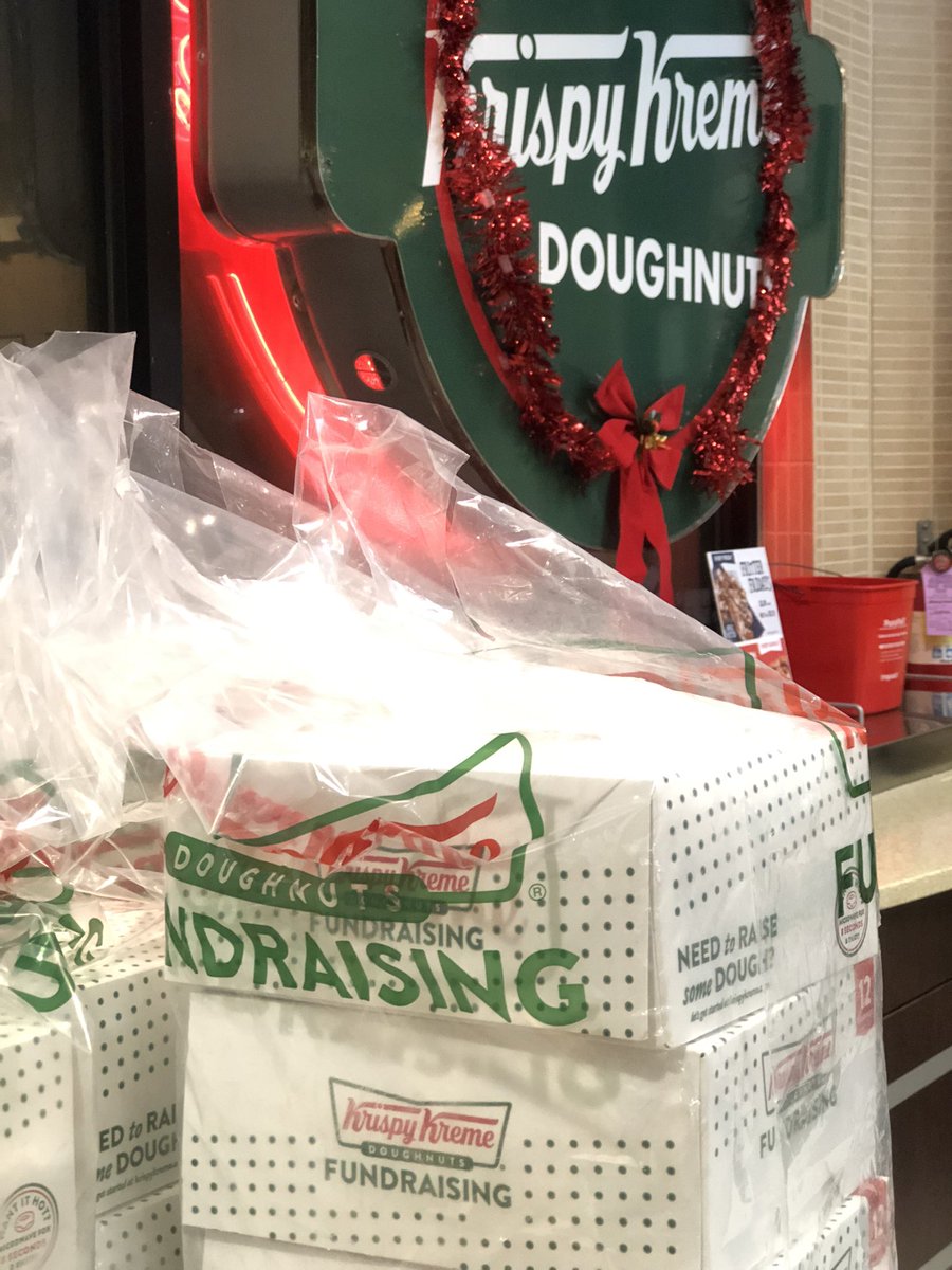 rhhsDRAMACLUB's tweet photo. Get your DONUT 🍩 fix!  If you didn’t pre-order your dozen freshly made glazed donuts, we have extra. We’ll be in front of Rio Hondo HS TODAY 12/10.  Thank you for helping the RHHS Drama Club!! 🫶🏼@RHHS_Champs @angeldust_gwen @cats_rh @ClassSenora @sovallmom https://t.co/ZGoOcWQryk