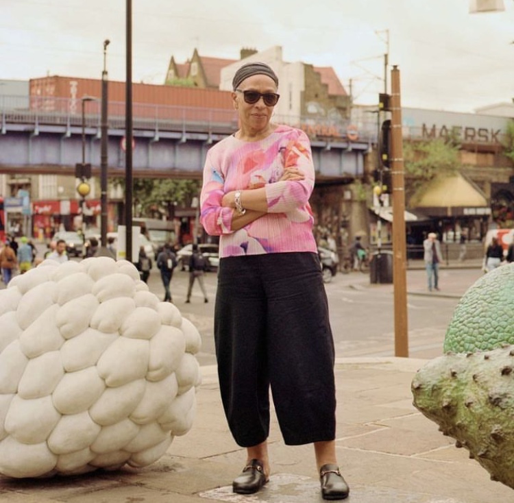 EasternCurve's tweet photo. For #hackneyadvent22 Day 10 we’re celebrating artist Veronica Ryan winning the Turner Prize! We love her Caribbean fruits sculptures, inspired by visits to Ridley Rd Market & honouring the Windrush Generation. See them near the Narrow Way. Read more here: https://t.co/66M89iwfeg https://t.co/5C03qvNb3u