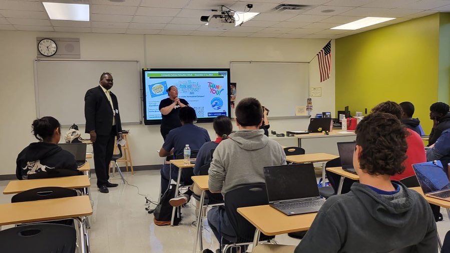 MASTMedical's tweet image. This years #hourofcodeweek was hugely successful. A great, big thank you to @MDCollege for their #breakingcode presentation 💻🎉👏🏽 @MDCPSSouth @MDCPS