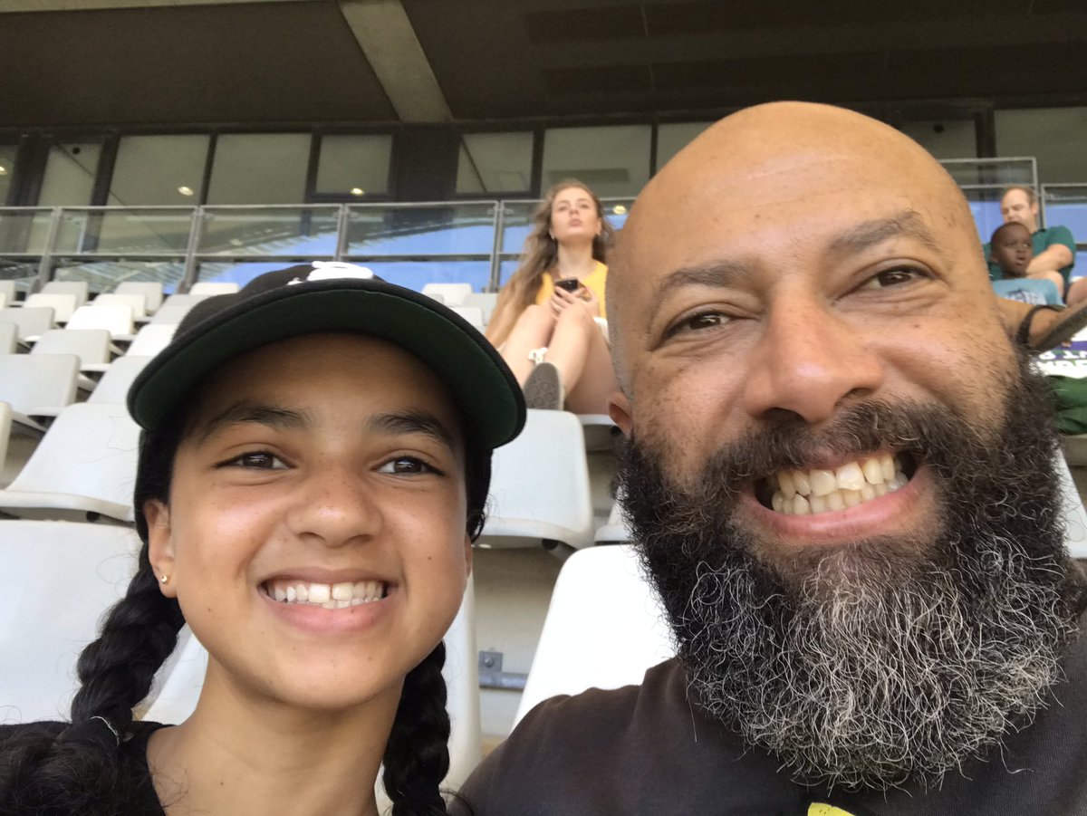 GrndmstrFlash's tweet photo. Went on a date with a young brunette today.
#EmTweet #CapeTown7s #WildFlower
#daddysgirl https://t.co/PIdCiO5yGy