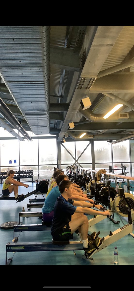 HWUBC's tweet photo. It’s that time of the semester at @HWUBC! We rounded off the semester with some 2k tests followed by a water session. Now it’s time for exams and a well deserved winter break! ❄️
#HWUBC #YouWatt #HWU #Rowing #BoatClub https://t.co/p8beD1LwgB