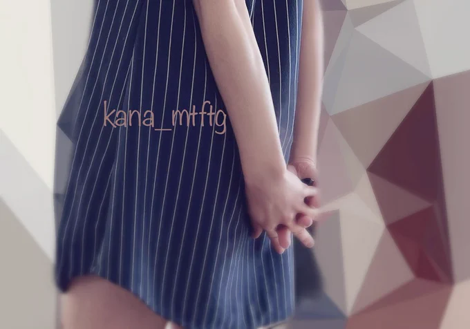 普段から女装してるメリットは作画参考用の自撮りでどっちもやり易いことです。
✌︎('ω')✌︎ https://t.co/uC3MDPrm4I 