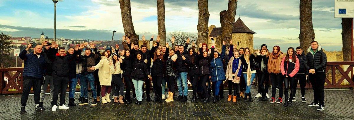 MicuMariusMihai's tweet photo. 🇹🇩 Today is about the Faculty of Management and Rural Development, about Romania and its riches, about acquiring practical knowledge, about the future.

🚌 Today we move from theory to practice, being on a trip with #FMDR students, where they can reinforce practical knowledge. https://t.co/RKsR4bkJ4I