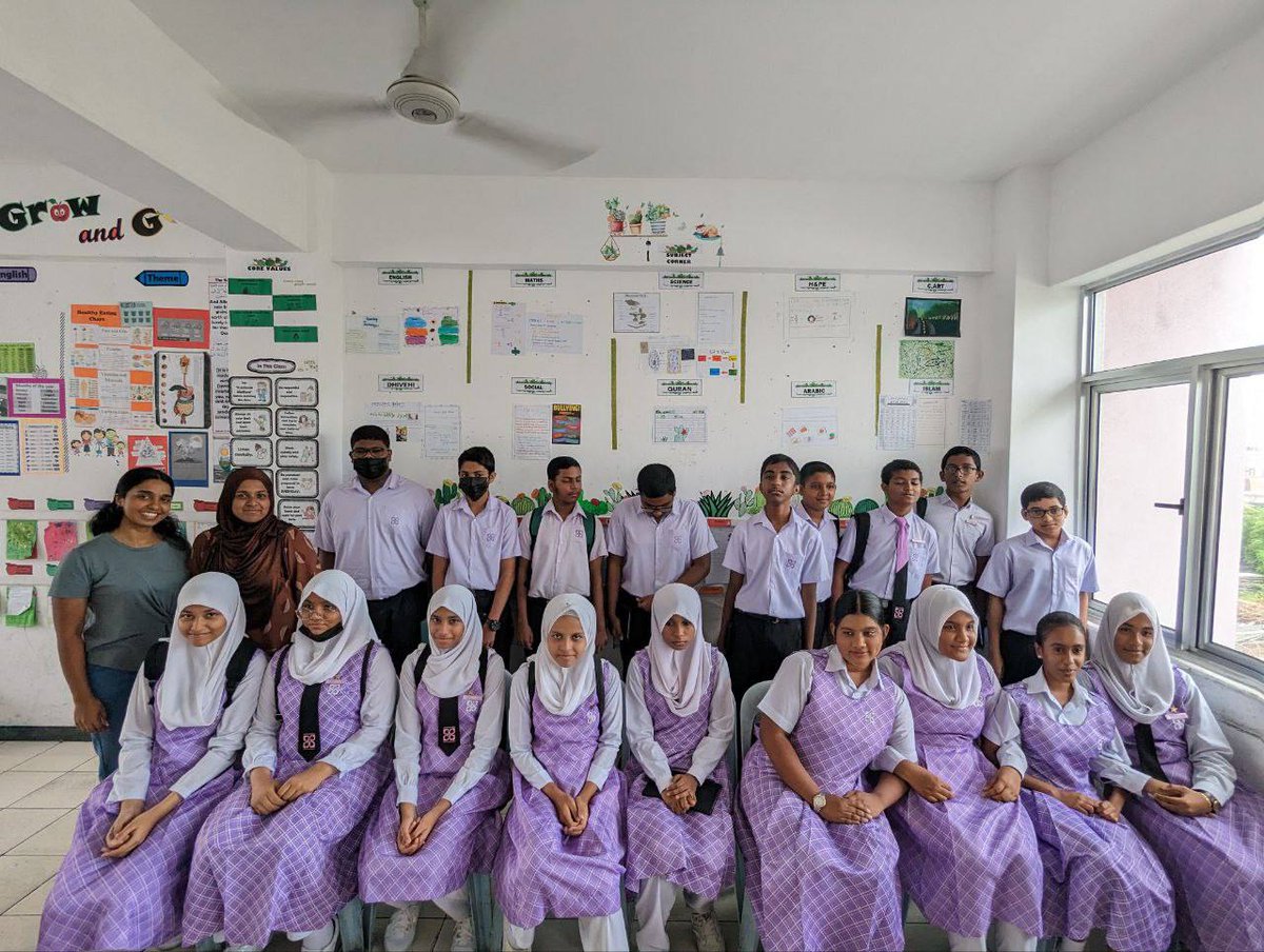 womenintechmv's tweet image. Another session of #HourOfCode, this time for grade 8 students of @hiriyamv. They had an amazing and engaging time completing the hour of code.

#HourOfCodeMV
@MoEdumv @Dhiraagu @codeorg