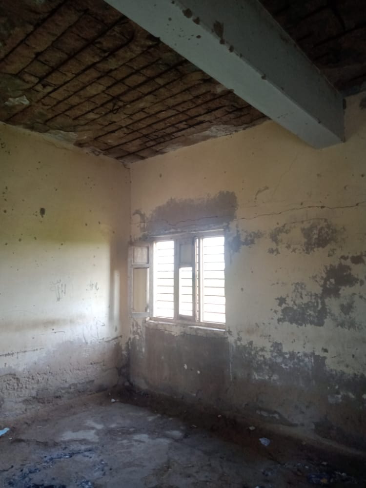 suhbatchandio's tweet photo. @imtiazchandyo Dear brother please highlight our school building. We need school for our future builders. GBPS Saeed khan marri at village Allah Bachayo chandio talka daur district shaheed Benazirabad https://t.co/zN1ZPT5LZr