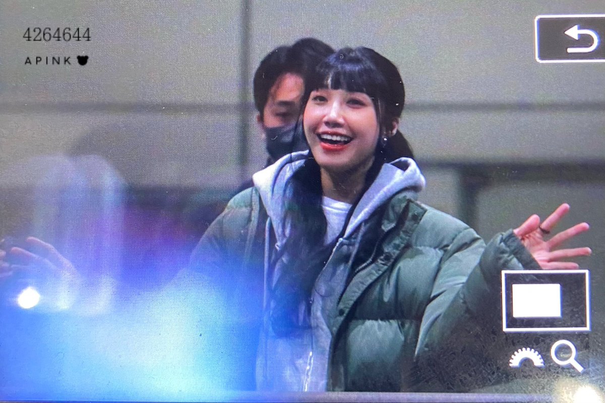 apink644's tweet photo. 221210 정은지 travel log 퇴근길 프리뷰 4pics

#정은지  #정은지콘서트 

#정은지프리뷰 #정은지퇴근길 https://t.co/9BeA7dwJTw