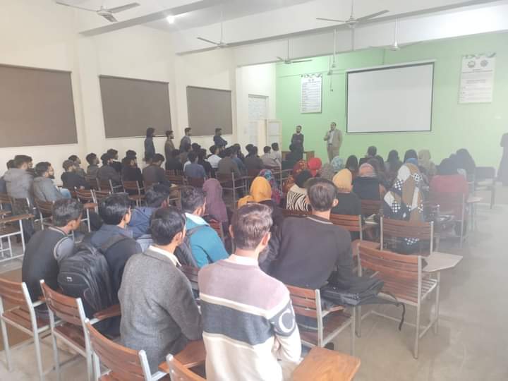 uet_textile's tweet photo. Organizers of "5th International Conference on Sustainable Textile 2022" & "Students Competition 2022"
The faculty, staff, and students of Textile Department made the events successful. Special appreciation for the students' team of #INNOTEX for the hard work and dedication. https://t.co/YA8sXaAdww
