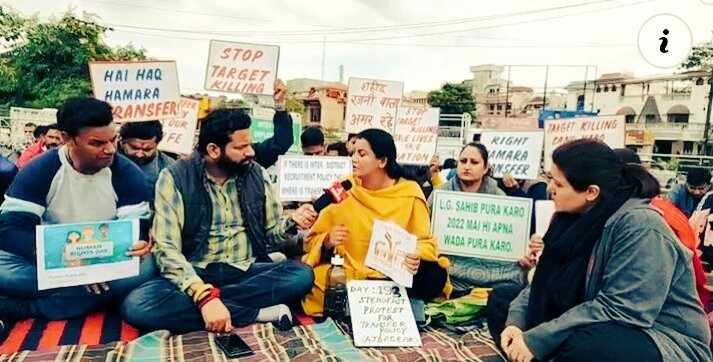 advannadurrani's tweet photo. जमीन से जुड़े रहो
कयोंकि 

ज़मीन पे बैठा  -  कभी नही गिरता ।

@Vikasch07119541 
@dograjournalist https://t.co/KrFzPbRGbq