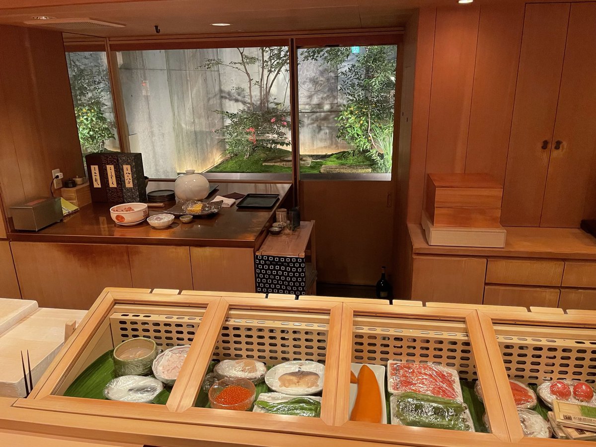 Was wonderful meeting you <a href="/makieda/">Makiko Eda</a> and the sushi was such an experience! Loved it! 
So proud of the amazing things you are doing at <a href="/wef/">World Economic Forum</a> Japan!