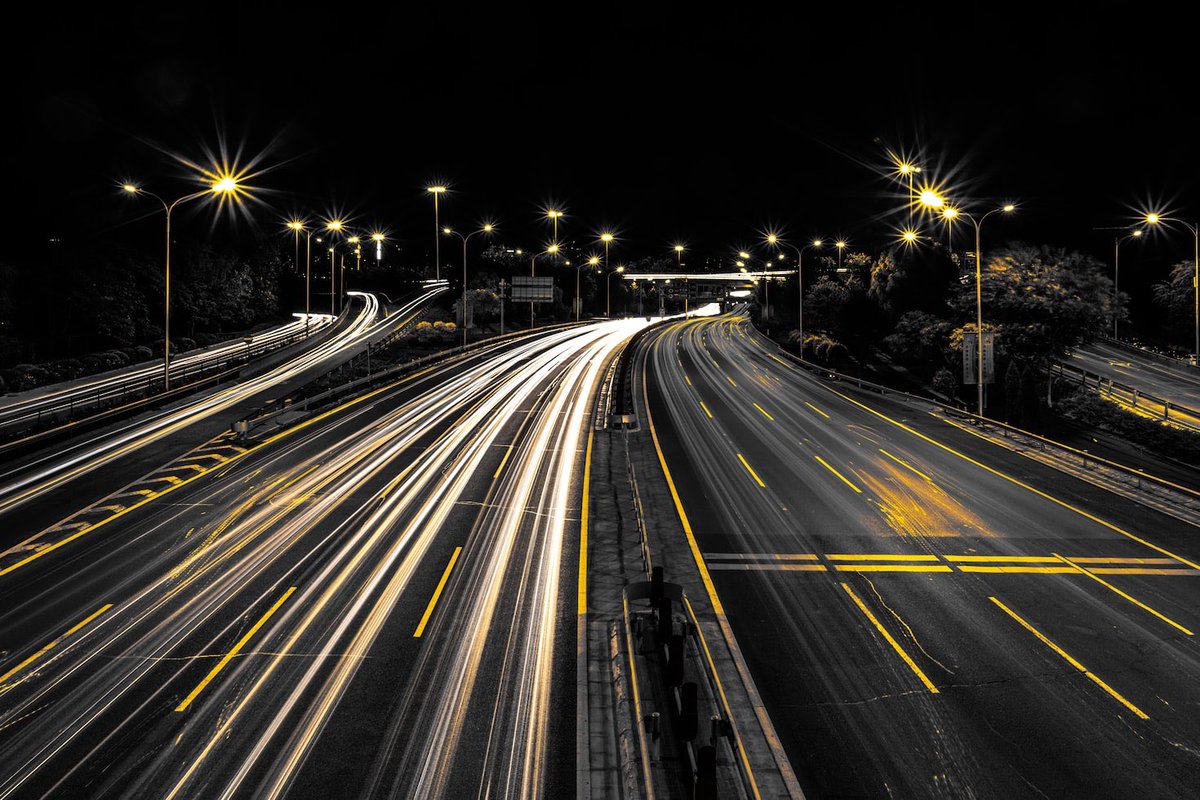 RTL Today: Your Voice: Luxembourg should introduce a maximum speed of 100 km/h
In March 2020, the Netherlands introduced a new maximum speed on the highways: 100km/h (instead of 120 or 130km/h) between 6am and 7pm.  today.rtl.lu/your-luxembour…