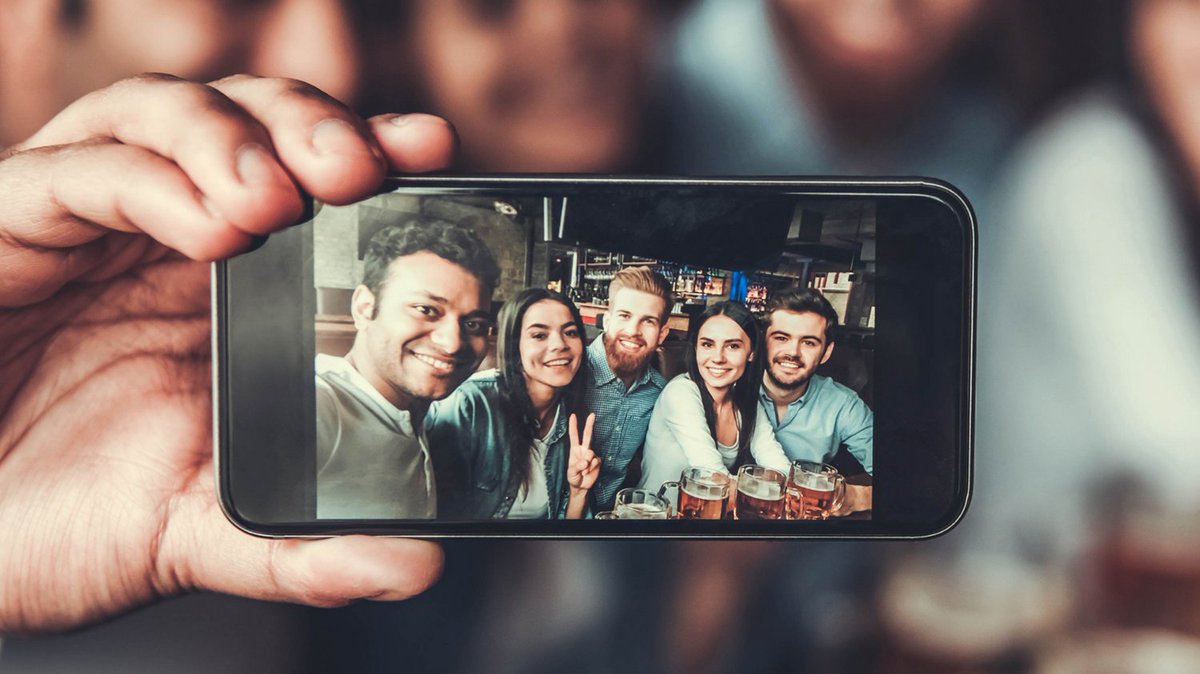 Explore all the best boozers in your area whilst taking on a host of hilarious challenges &amp; pub quiz questions with a smartphone pub treasure hunt 📱 - funktionevents.co.uk/pub-treasure-t…
