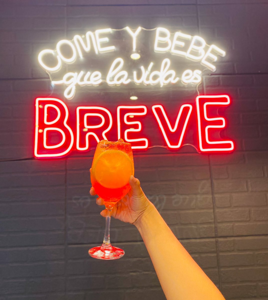hernanvam's tweet photo. Info para los que aman comer rico📢 📢 

Quién para merencenar 👀🤤

Encontré un lugar especialista en MERENCENAS o DRUNCHS 🫶🏽💯😮‍💨

📍Panero

⬇️📝 

🥞 Brunch: desayuno + almuerzo 
🥪 Drunch: comida entre el almuerzo y cena, podría llamarse merencena.  

Detalles en el hilo🧵👇🏽 https://t.co/ELY7SdibJW