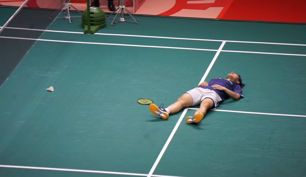 ladydyla__'s tweet image. Thank you Viggo @ViktorAxelsen &amp;amp; Kodai for this epic match. I am so so pleased. Well done to both. #WTF2022