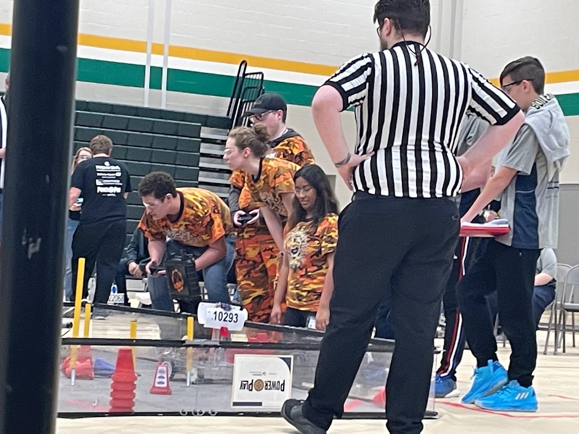 Second league qualifier today! Let's connect some circuits!