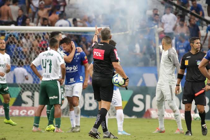 uaitavares's tweet photo. dias que o futebol acabou comigo https://t.co/6FIlIkaOjn