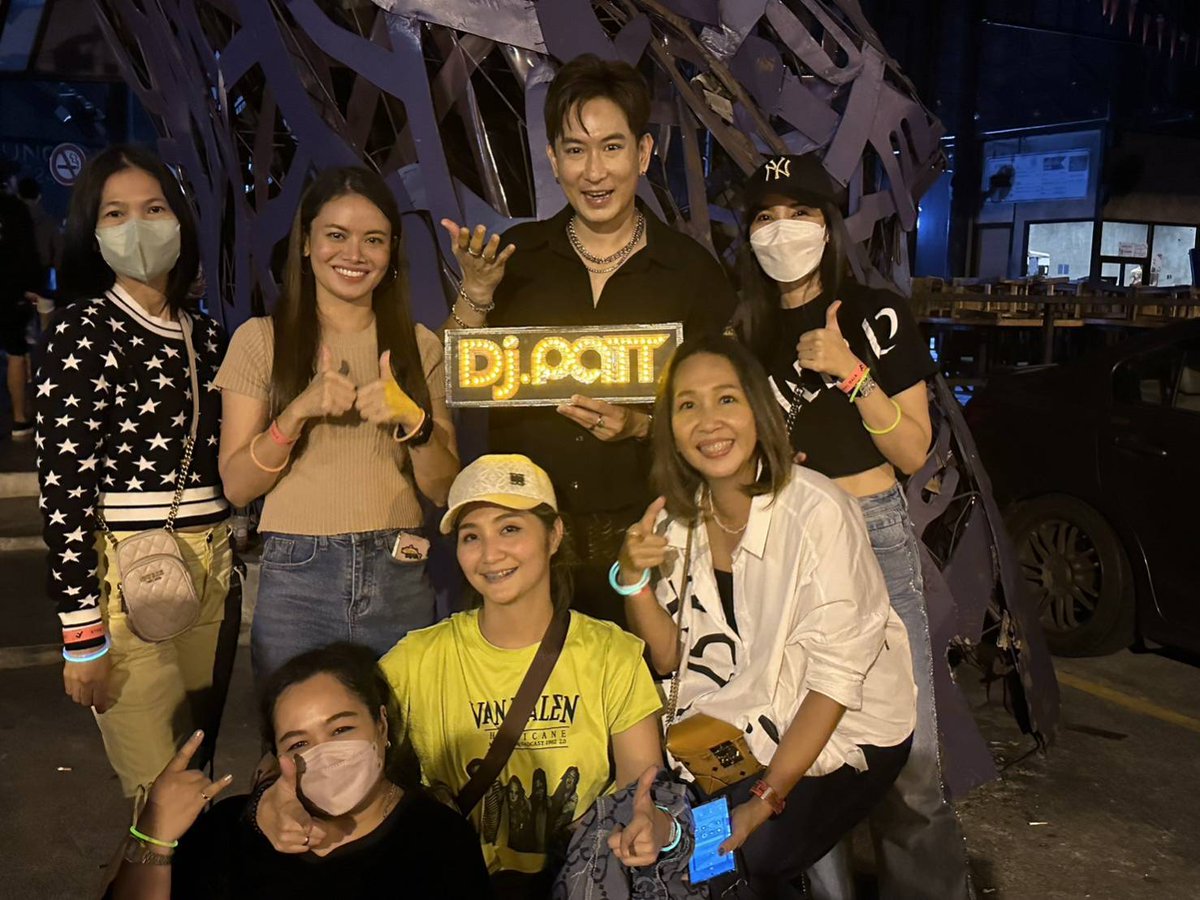 namzzaz's tweet photo. สุดจัด รัชดาฯ!!!!!🤟🎛️🎚️🎧😎🙌 #DJPATT #แพทพาวเวอร์แพท https://t.co/LC7tnsze8F