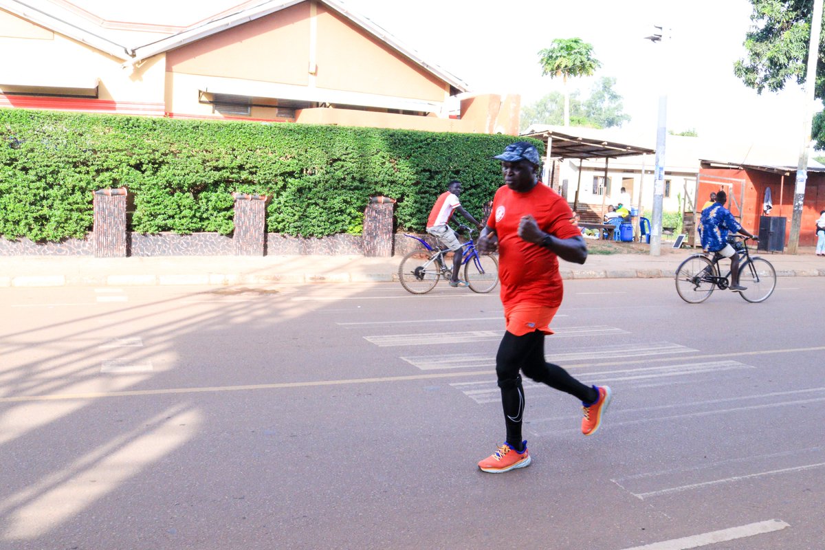 dongacoli's tweet photo. Step by step, breath by breath and "no sweat". We marched on towards the finish line.
#Running #Fitness #PowerOfCommunity #Gulu #DongAcoliMarathon2022 #DevelopAcoli https://t.co/fdv7nifmuL