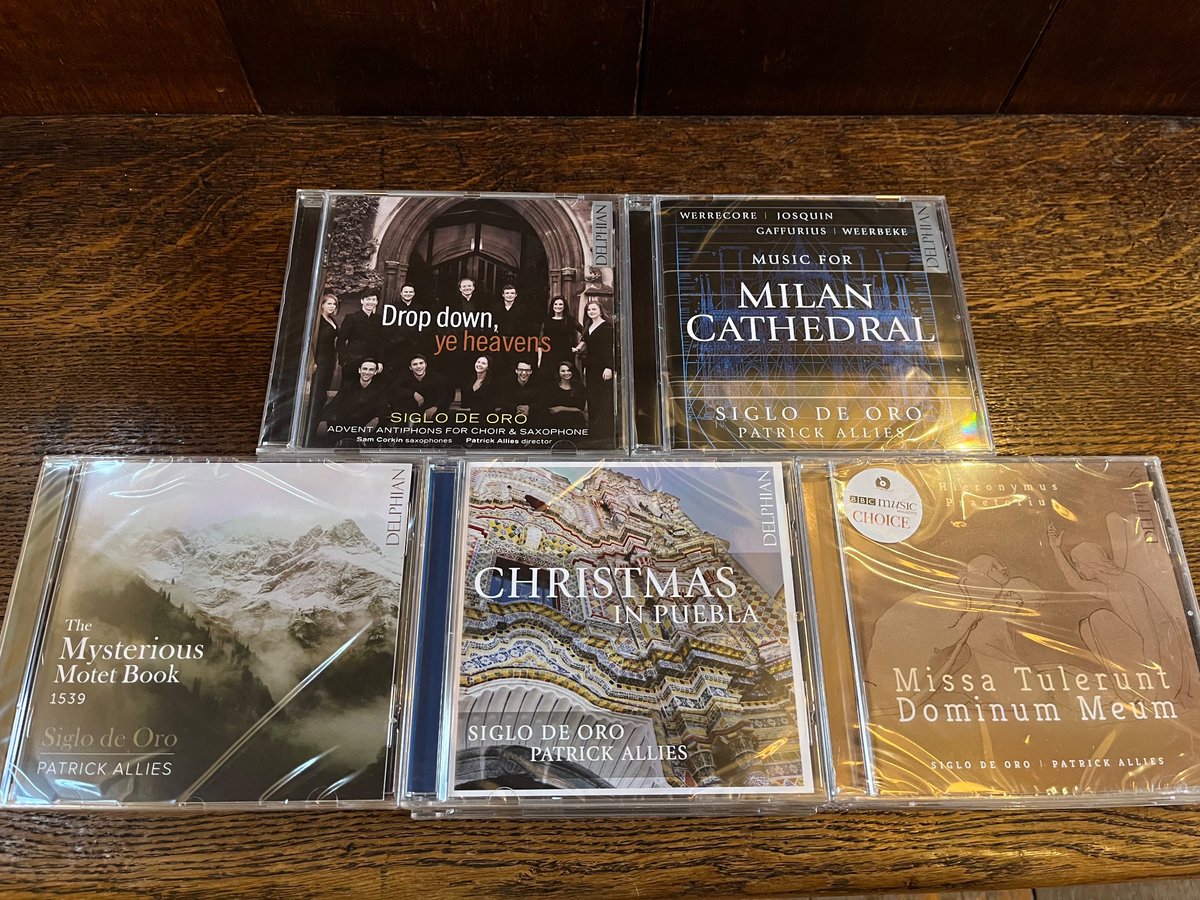 SiglodeOroVocal's tweet photo. 🎶 The 5-disc Siglo de Oro @delphianrecords set on sale together for the first time! ✨ https://t.co/ojJq6uIzme