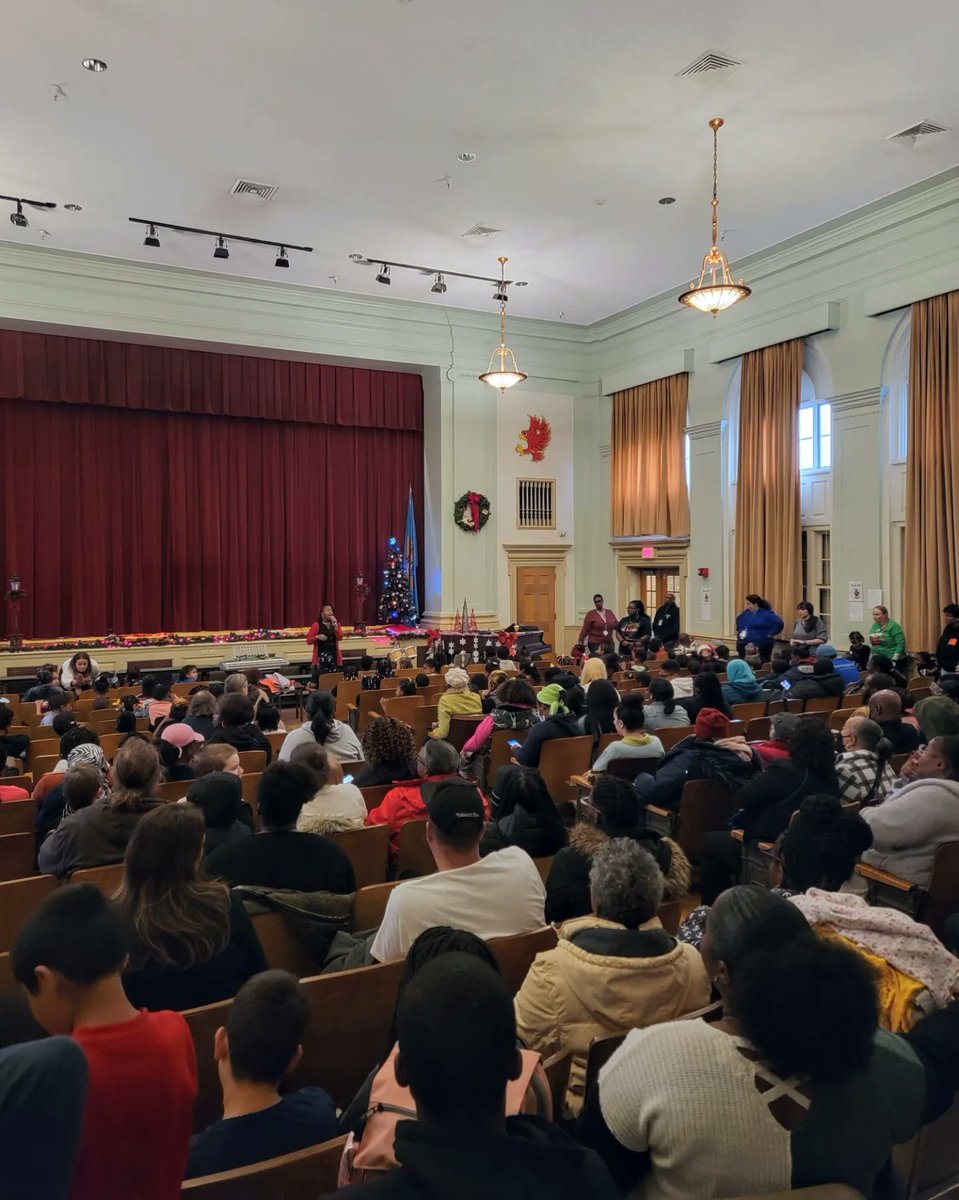 Harlan_Elem's tweet photo. Music acts like a magic key to which the most tightly closed heart opens.
K-2 opened their hearts and deeply touched the hearts of a full house of supporters. The magic took over the scholars' feet and brought the crowd to the edge of the seat.#LearningandLaughter #SmilingFaces https://t.co/XIbXkotSGL