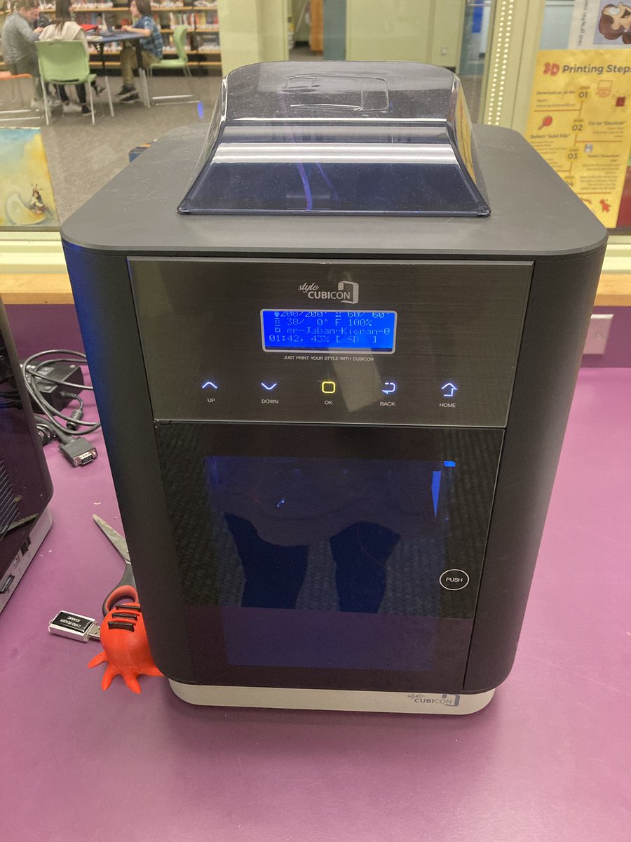 MsPolowin's tweet image. A great week of coding and making for #CSEdWeek2022, using all our goodies from @InkSmith3D. Holiday ornaments being made with our Mako laser cutter, and chocolate molds with our 3D printers. #STEM #Coding #EDTech @dailystem