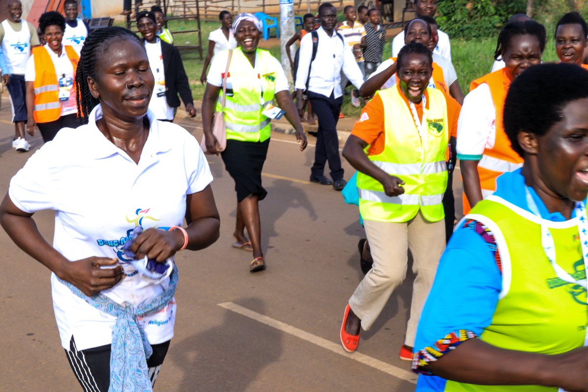dongacoli's tweet photo. Step by step, breath by breath and "no sweat". We marched on towards the finish line.
#Running #Fitness #PowerOfCommunity #Gulu #DongAcoliMarathon2022 #DevelopAcoli https://t.co/RSdJkUNq0x