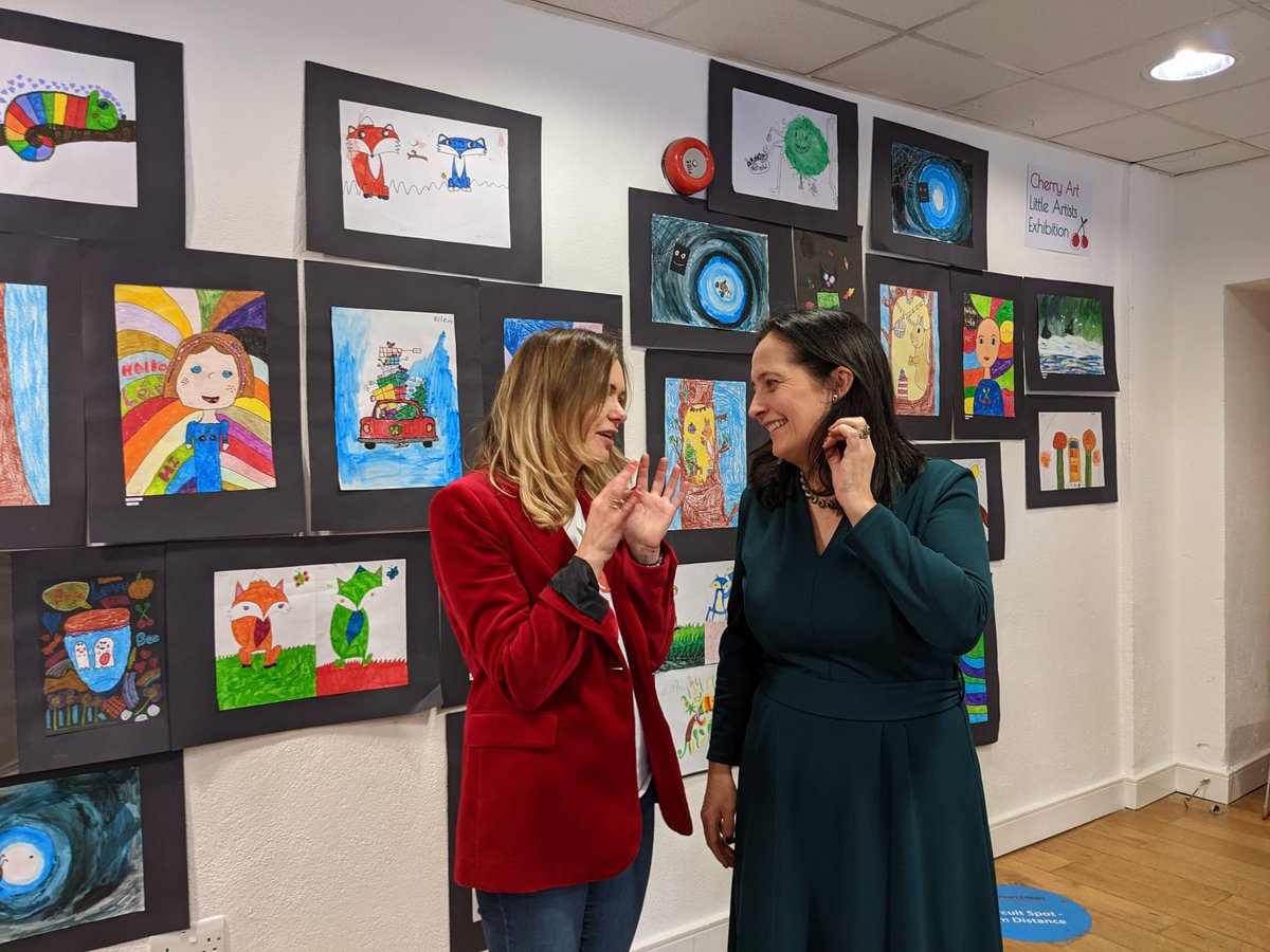 cathmartingreen's tweet photo. Beautiful artwork on display by students of the #CherryArtSchool 🤩
Well done to art teacher Julia Mironova who has done a wonderful job with these talented, young artists 👏
A joy to visit #MountMerrion community centre. It's always buzzing with creativity! https://t.co/VvrbPrFR9N