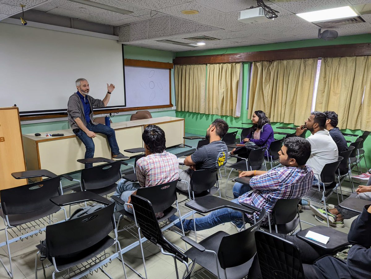 ccmb_csir's tweet photo. We had a blast of a time with Gabe Lander over two days. First with his excellent talk on the immense power of cryoEM. And then a free-flowing discussion with students on questions in structural biology to life in academia. https://t.co/Lqp026soun