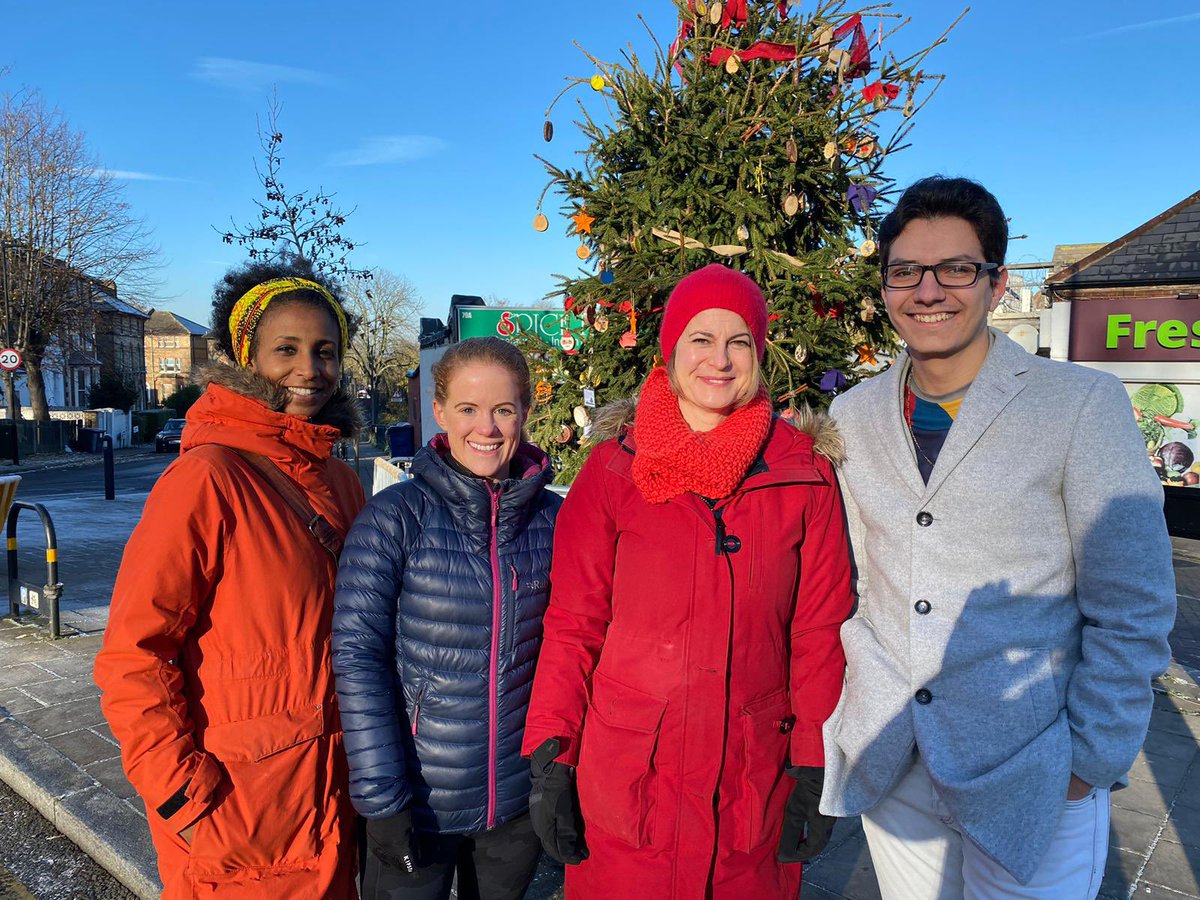 Great to be out in #GipsyHill this morning listening to residents and speaking about local issues.  

Thank you to everyone who took the time to talk on this chilly December morning ❄️ 

@helenhayes_ @AndySimmons10 @adem_ibtisam @CllrDiogoCosta @ChristineBantu