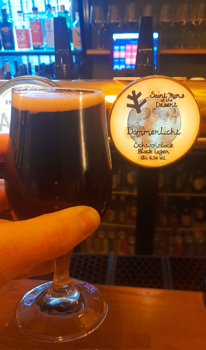 Stuart_Pickard's tweet photo. First stop in #Halifax #Yorkshire #VisitYorkshire #VisitHalifax #SupportLocal #DrinkLocal @BearMeandering #CaskAle @HophurstBrewery #Wigan #KegBeer @beerofsmod #Sheffield #HalfPint #Pub #Pubs #SupportBritish #GingRealAleTrail @Stuart_Pickard #CraftBeer #Beer #RealAle #Ale https://t.co/SlaK0oEBtk