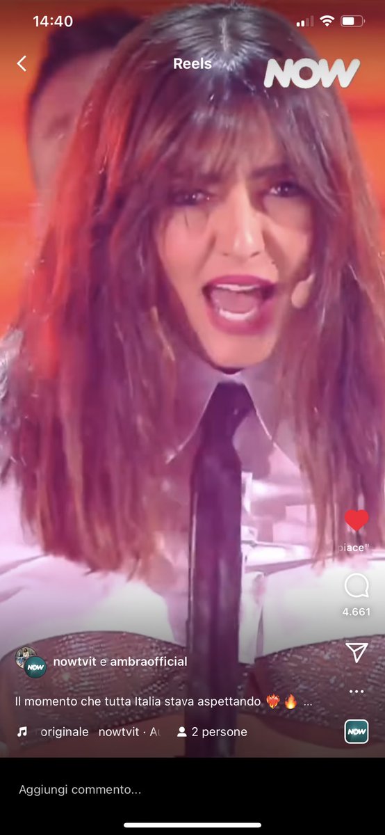 Mi confermate che il playback c’era per “autenticità” al brano?