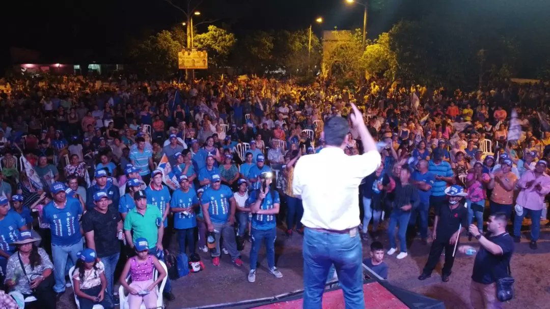 CarlosSilvaPy's tweet photo. Gracias mi amada Ciudad de Pilar por una noche inolvidable, ver miles de personas reunidas copando la Plaza San Lorenzo con una convicción vibrante nos asegura la próxima Victoria de la Lista 22 de punta a punta en Ñeembucú 🥳🤝🇵🇾🇸🇴.

LISTA 2️⃣2️⃣DE PUNTA A PUNTA 💪. https://t.co/7siQMVZUjz