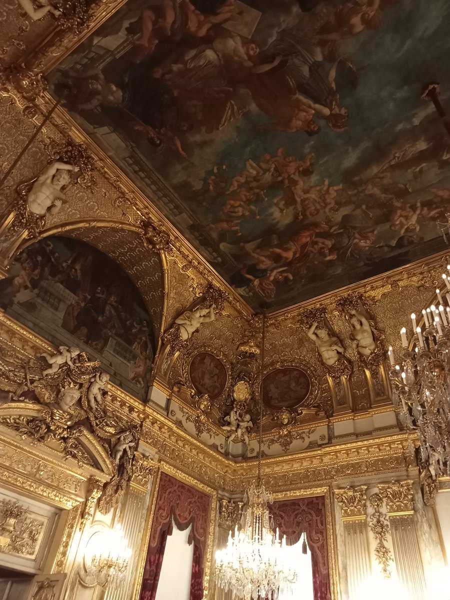 🇫🇷🇲🇦 ياسمين ۞ on Twitter "Tweeting this from the prettiest room in the